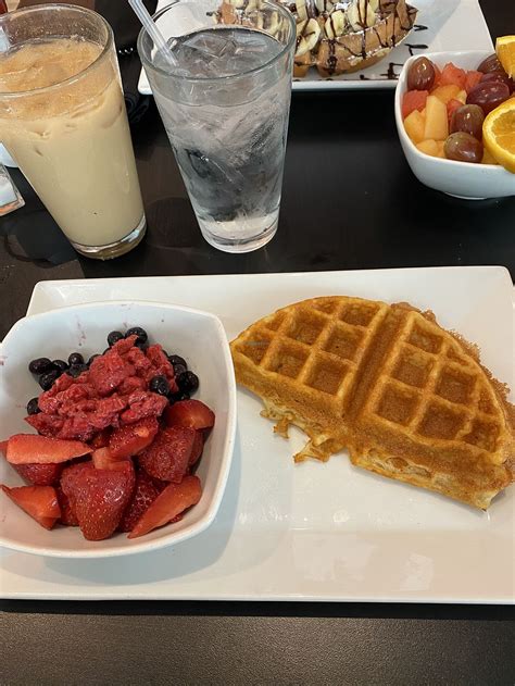 Waffles INCaffeinated - Fifth Ave - Pittsburgh Pennsylvania Restaurant ...