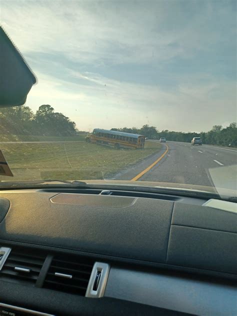 Your average Florida bus driver : r/IdiotsInCars