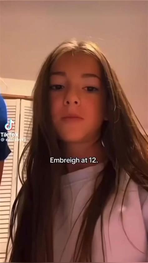 Embreigh Courtlyn Nudes