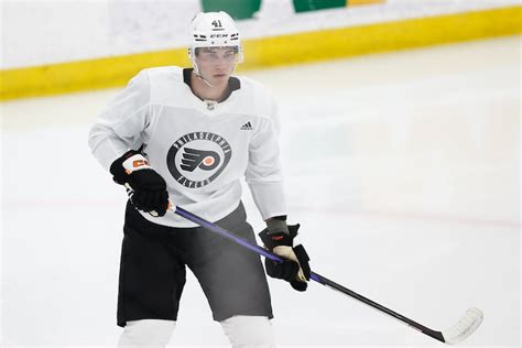 Flyers prospect Hunter McDonald turns pro with Phantoms