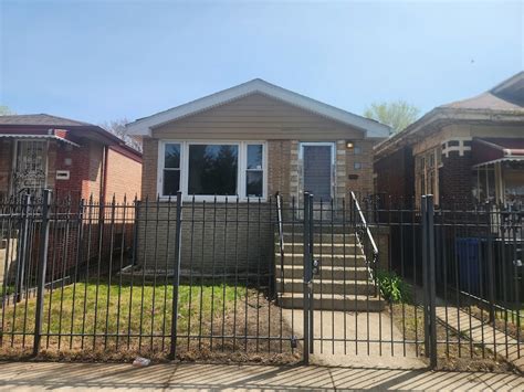 7553 S Paxton Ave, Chicago, IL 60649 | Homes.com