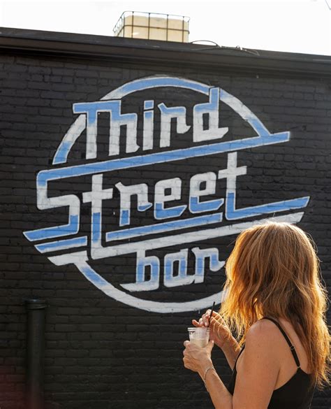 Third Street Bar (@thirdstreetdetroit) • Instagram photos and videos