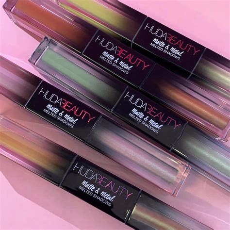 12 Mind-Blowing Wedding Gift for Girl Ideas For Those Who Love Makeup