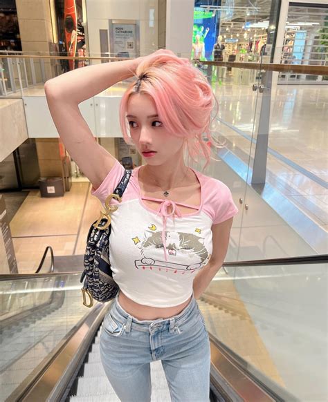 Body 🔥 : r/VyvanLe