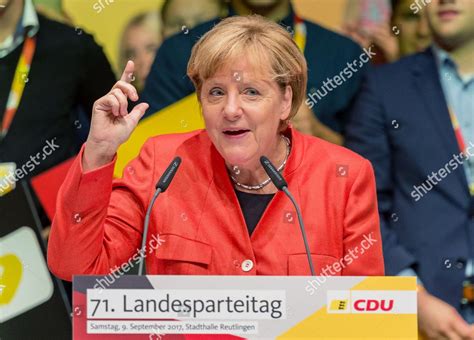 Body Language Angela Merkel 的图像结果