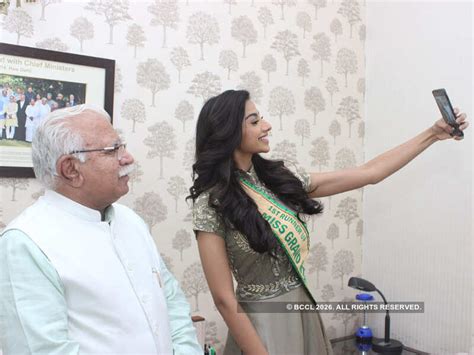 Meenakshi Chaudhary meets Chief Minister of Haryana after her ...