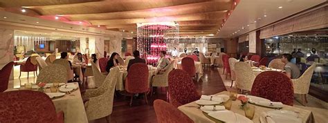 5 Star Hotel Near New Delhi Railway Station & Connaught Place