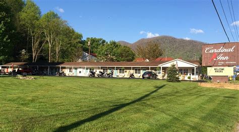 THE CARDINAL INN (Maggie Valley) - Inn Reviews, Photos, Rate Comparison ...