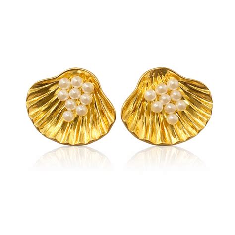 Multipearl Shell Earrings – House of Suniyara