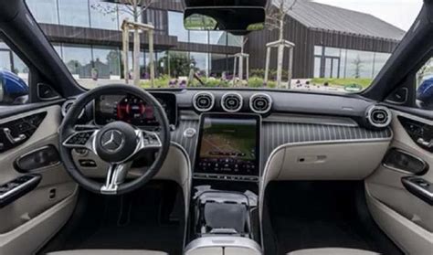 Mercedes-Benz GLC 2016 Edition 1 Interior Car Photos - Overdrive