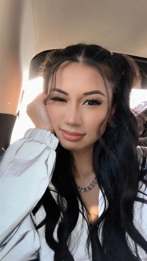 Utatane Midori and Shinone Mizuna : r/AsianSchoolgirl