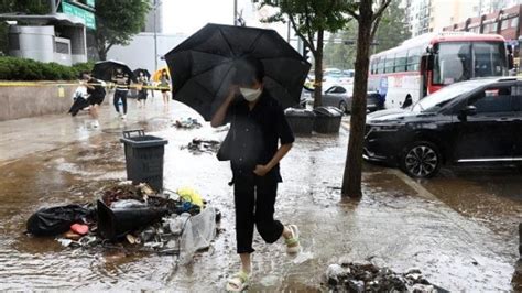 中国驻韩国大使馆证实：两名中国公民在暴雨中遇难