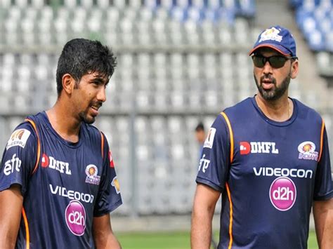 Paras Mhambrey appointed as Mumbai Indians bowling coach