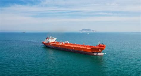 舟山中远海运重工15.4万吨穿梭油轮N786成功下水_信德海事网-专业海事信息咨询服务平台