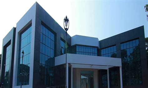 INSTITUTE BUILDING | Photo Gallery | CIPET : IPT - Kochi | CIPET ...