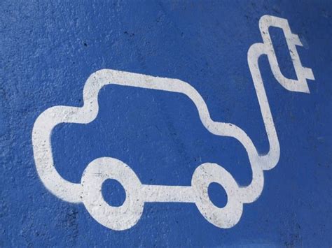 Israel preparing for electric charging public transportation stations