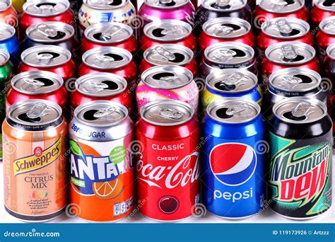 Empty aluminium cans editorial photo. Image of label - 119173926