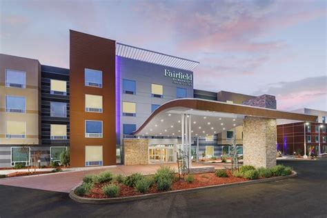 FAIRFIELD INN & SUITES OAKHURST YOSEMITE - Hotel Reviews, Photos, Rate ...