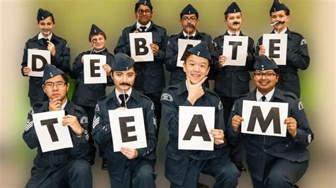 Debate Team Example 的图像结果