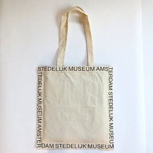 Museum 美術館 | 英国発エコバッグ・トートバッグの店 Robin ＆ Peony