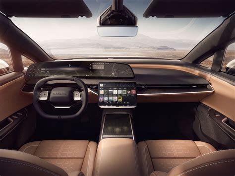 The all-electric Lucid Gravity SUV finally makes its debut with 440 miles of range | TechCrunch