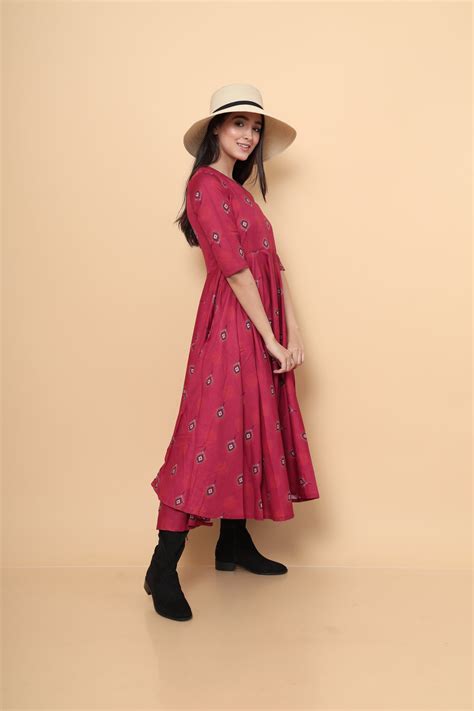 Taavi Dress | Red Overlap Dress | Untung