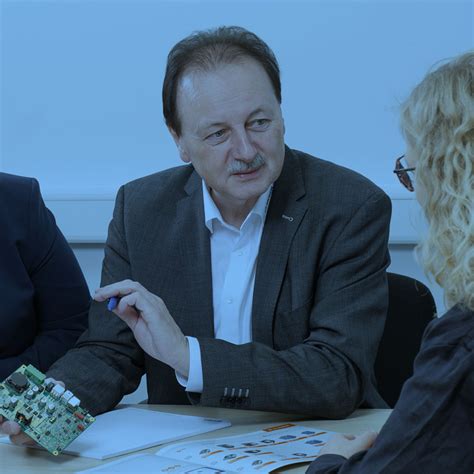 Vertriebsingenieur (m/w/d) - JOBS | Bicker Elektronik GmbH