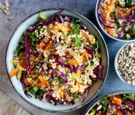 Delicioso e Saudável: Receita Fit de Salada de Quinoa com Legumes