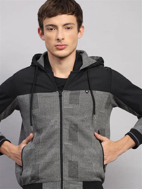 Buy Men Black Solid Hooded Full Sleeve Sweatshirt Online in India ...