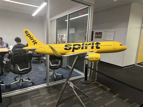 Spirit Airlines Models at Spirit Headquarters - The Airchive 2.0