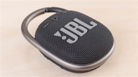 JBL GO 3 vs JBL Clip 4 Side-by-Side Speaker Comparison - RTINGS.com