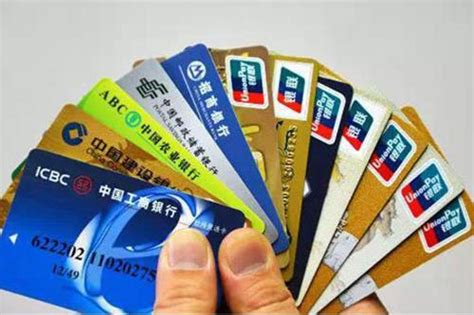 银行开卡有新变动？2021年起，光带身份证可不行，要求不符或被拒__财经头条