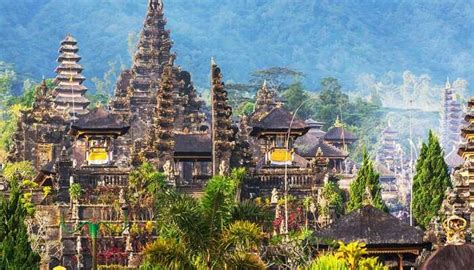 Here are the 3 Islands In Amlapura Bali which you would love to explore.