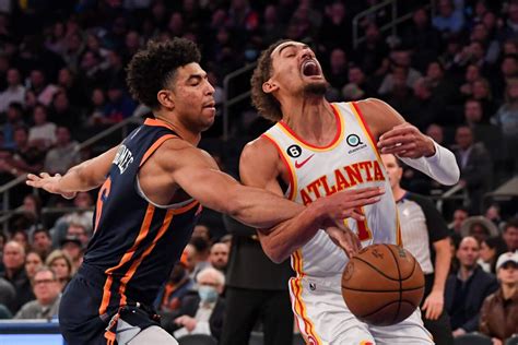 Knicks end Spurs' 11-game winning streak with early surge leading to decisive 114-89 victory