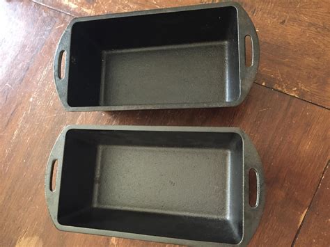 Two Lodge 4lb loaf pans - $1 each at GW. 👍🏻👍🏻 : r/castiron