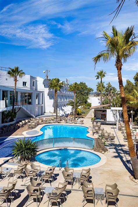 Flipflop Cala Mandia Pool: Pictures & Reviews - Tripadvisor