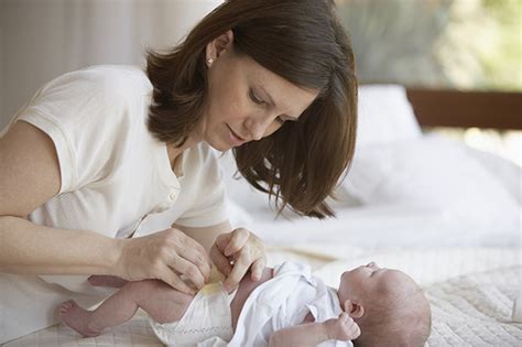 Perfecting the Art of Nappy Changing | Pampers