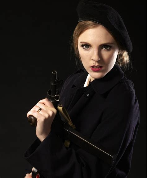 美女军迷玩穿越变二战时期女间谍(组图)-搜狐滚动