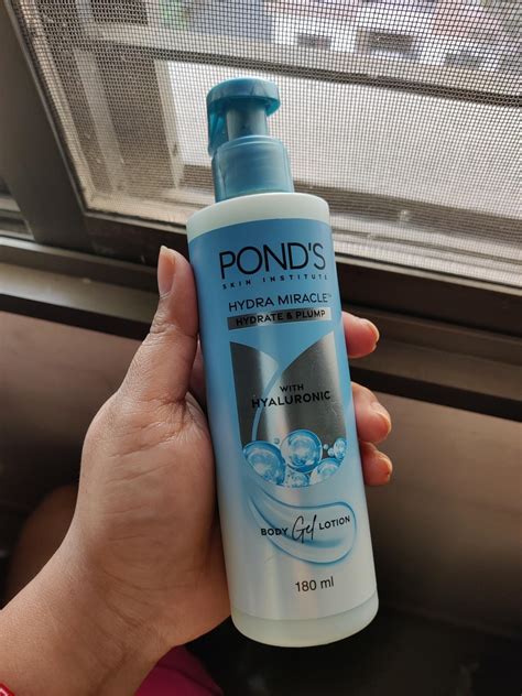 Buy POND'S HYDRA MIRACLE BODY GEL LOTION, WATER-BASED, NON - OILY, NON ...
