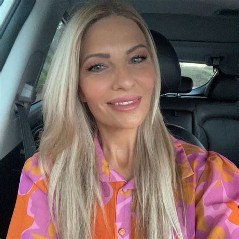 Melanie Wood - Goldsmith - Me & Myself | XING