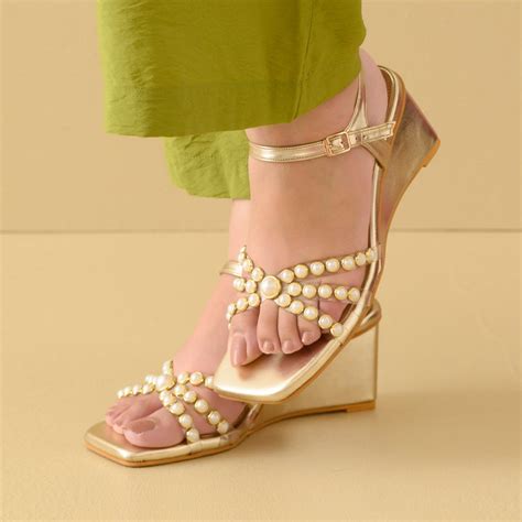 Dip Your Toes - Buy Women's Footwear Online