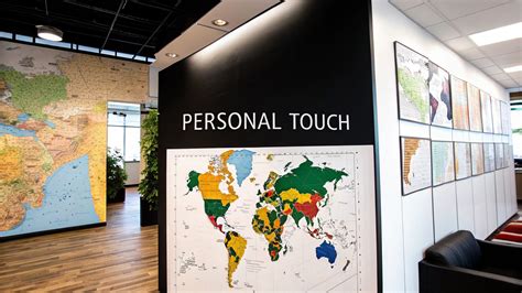 Color Your Own World Map 的图像结果