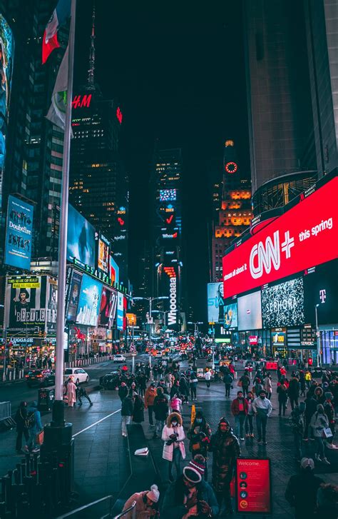 CNN+ Anchors Scramble to Avoid Unemployment Line as Streamer Shutters