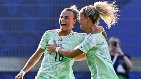 Arianna Caruso curls home stunner as Italy see off Belgium to win Euro ...
