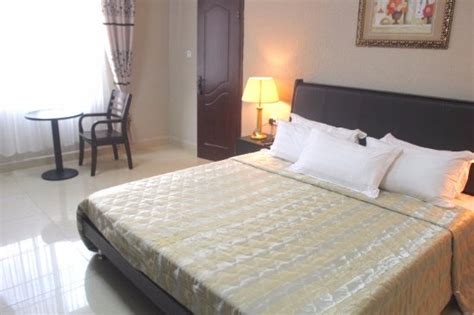 CORINA HOTEL (Monrovia) - Hotel Reviews, Photos, Rate Comparison ...