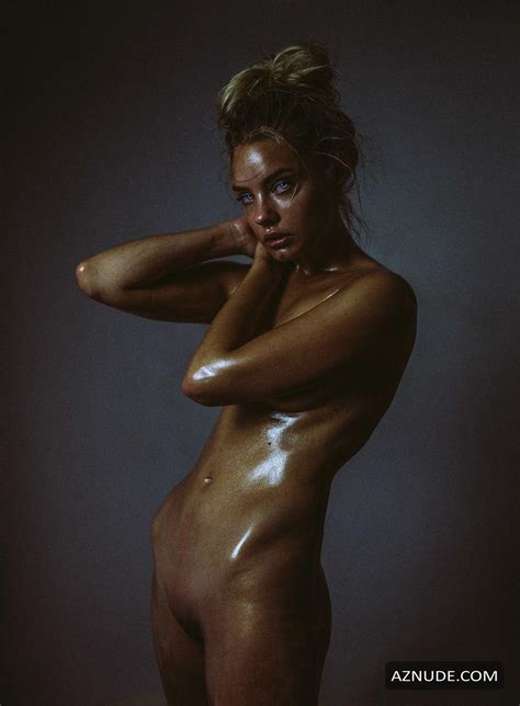 Corinne Olympios Nude Pics