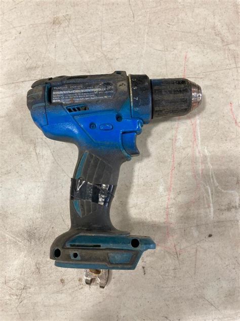 Lot of (2) Asst. Makita Impact Drivers & (1) Drill