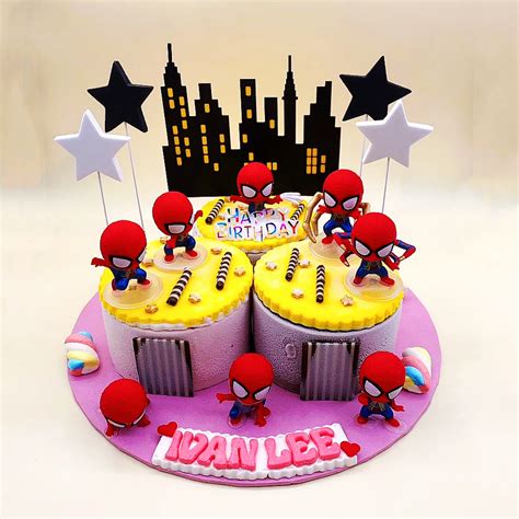 Celebrate with a Q-type Spiderman Birthday Ice Cream Cake