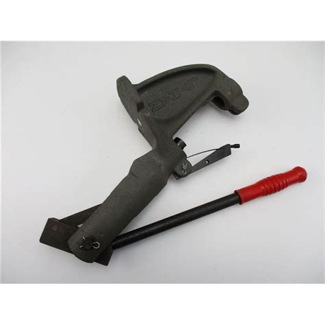 Rezultat imagine pentru Lyman Reloading Press for Beginners