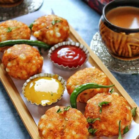 Dim Shorshe | Bengali Egg Curry with Mustard Gravy - SpeakingAloud Magazine